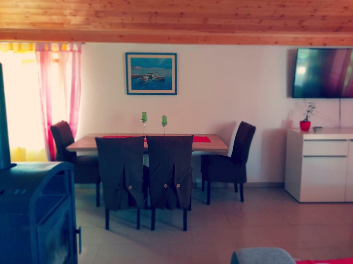 Apartmani Tia Gornji Karin Zewnętrze zdjęcie